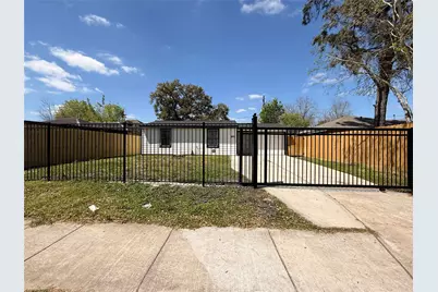 7922 Jutland Road Road, Houston, TX 77033 - Photo 3