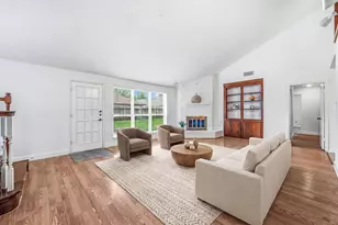 13314 Agarita Ln, Houston, TX 77083 - Photo 5