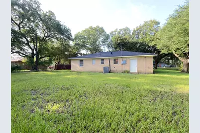 409 La Bradford Drive, Bay City, TX 77414 - Photo 17