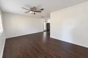 409 La Bradford Dr, Bay City, TX 77414 - Photo 9