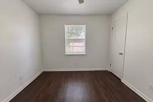 409 La Bradford Dr, Bay City, TX 77414 - Photo 13
