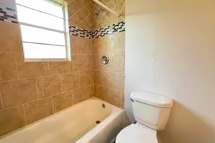 409 La Bradford Dr, Bay City, TX 77414 - Photo 9