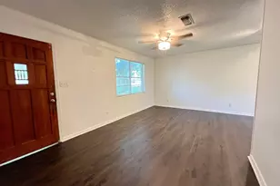 409 La Bradford Dr, Bay City, TX 77414 - Photo 7