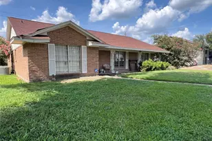 2203 Droxford Dr, Houston, TX 77008 - Photo 1