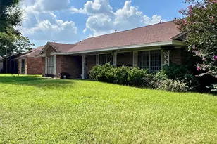 2203 Droxford Dr, Houston, TX 77008 - Photo 3