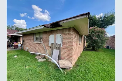 2203 Droxford Drive, Houston, TX 77008 - Photo 9