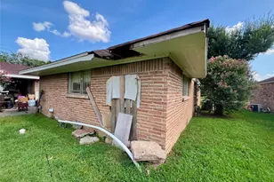 2203 Droxford Dr, Houston, TX 77008 - Photo 9