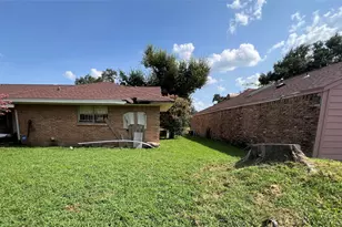 2203 Droxford Dr, Houston, TX 77008 - Photo 11