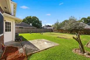 8706 Lone Maple Dr, Houston, TX 77083 - Photo 27