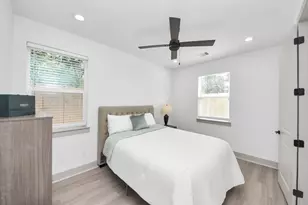 5311 Kindred Gdn Ln, Houston, TX 77091 - Photo 9