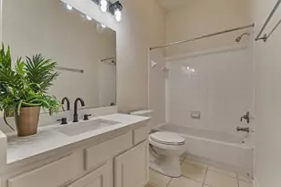 27 S Belfair Pl, The Woodlands, TX 77382 - Photo 23