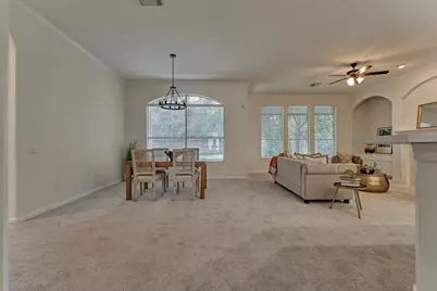 27 S Belfair Place, The Woodlands, TX 77382 - Photo 5