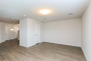 21819 King Hts Ln, Houston, TX 77073 - Photo 7