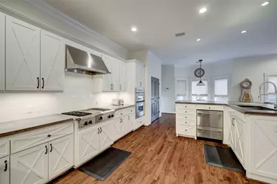 4004 Childress Street, Houston, TX 77005 - Photo 9