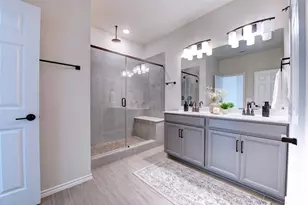 10504 Marston Vineyard Dr, Houston, TX 77025 - Photo 11
