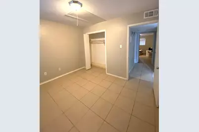 1102 W Tri Oaks Lane #103, Houston, TX 77043 - Photo 13