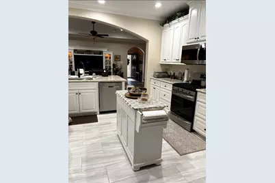 56 Zinnia Court, Lake Jackson, TX 77566 - Photo 7