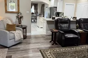 56 Zinnia Ct, Lake Jackson, TX 77566 - Photo 11