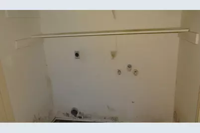 8322 Sandy Glen Lane, Houston, TX 77071 - Photo 19