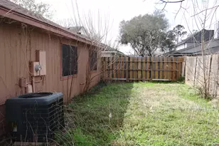 8322 Sandy Glen Ln, Houston, TX 77071 - Photo 5