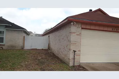 8322 Sandy Glen Lane, Houston, TX 77071 - Photo 3