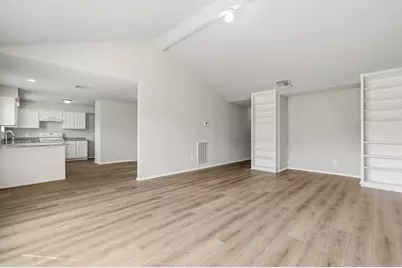 10107 Willmont Road, La Porte, TX 77571 - Photo 3