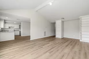 10107 Willmont Rd, La Porte, TX 77571 - Photo 3