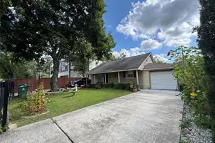 7518 Gracia St, Houston, TX 77037 - Photo 11