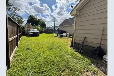 7518 Gracia Street, Houston, TX 77037 - Photo 9