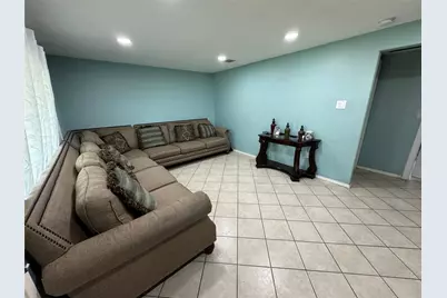 7518 Gracia Street, Houston, TX 77037 - Photo 29