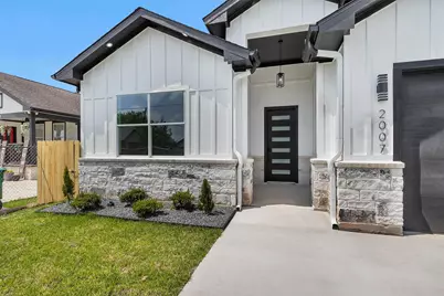 2007 King Street, Houston, TX 77026 - Photo 3