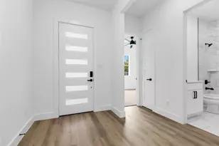 2007 King St, Houston, TX 77026 - Photo 5