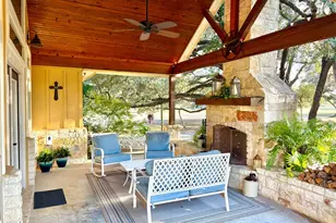 266 Stone Oak, Inez, TX 77968 - Photo 17