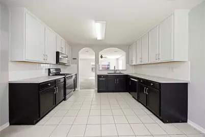 3804 Parry Fields Court, Pearland, TX 77584 - Photo 7