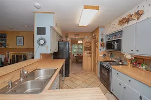 303 Lakeshore Dr, Taylor Lake Village, TX 77586 - Photo 17