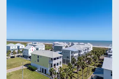 730 Beachtown Passage, Galveston, TX 77550 - Photo 7