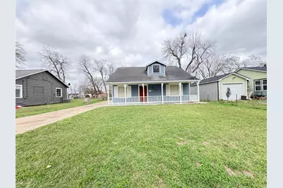 3103 9th Street, Bay City, TX 77414 - Photo 1