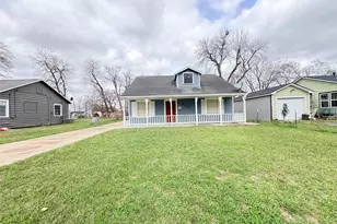3103 9th St, Bay City, TX 77414 - Photo 1