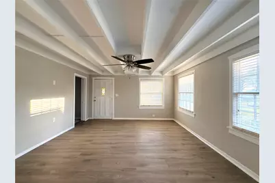 3103 9th Street, Bay City, TX 77414 - Photo 3