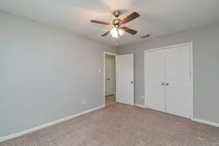 5500 N Buffalo Cir, Willis, TX 77378 - Photo 15