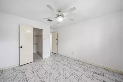 9227 Vickijohn Drive, Houston, TX 77031 - Photo 15