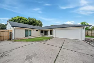 9227 Vickijohn Dr, Houston, TX 77031 - Photo 27