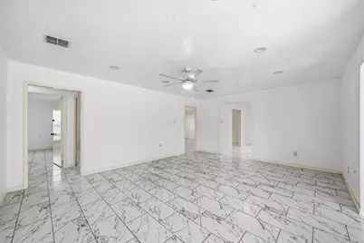 9227 Vickijohn Drive, Houston, TX 77031 - Photo 13