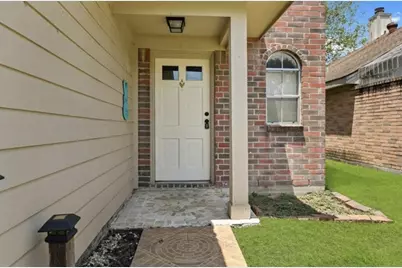 2106 Tomlinson Trail Drive, Houston, TX 77067 - Photo 3