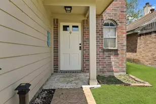 2106 Tomlinson Trail Dr, Houston, TX 77067 - Photo 3