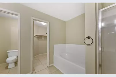 2106 Tomlinson Trail Drive, Houston, TX 77067 - Photo 15