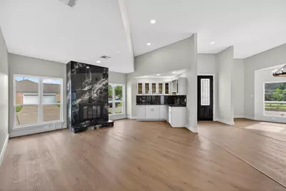 2302 Ashford Hollow Lane, Houston, TX 77077 - Photo 9