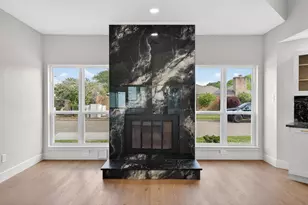2302 Ashford Hollow Ln, Houston, TX 77077 - Photo 7