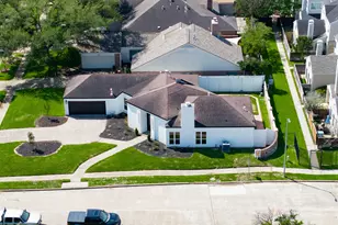 2302 Ashford Hollow Ln, Houston, TX 77077 - Photo 49
