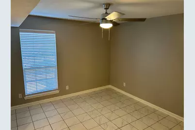 1880 White Oak Drive #103, Houston, TX 77009 - Photo 9